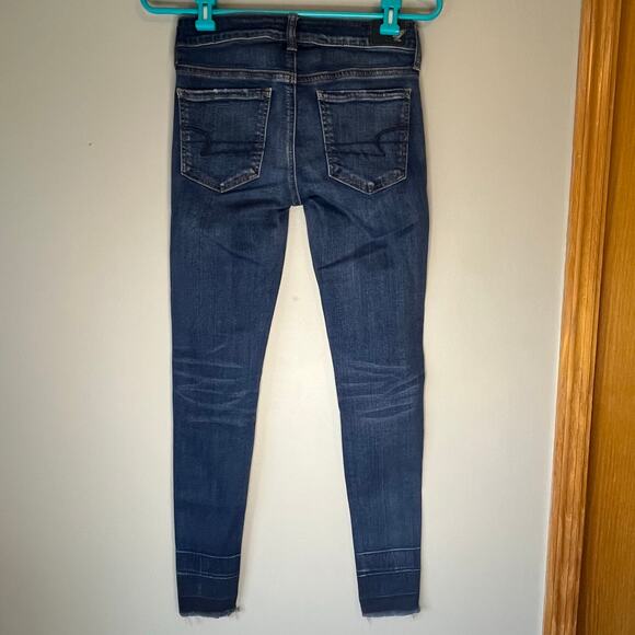 American Eagle Dark Wash Distressed Jegging Jean Size 2 Regular - Picture 2 of 11